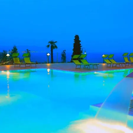 In With Pool *