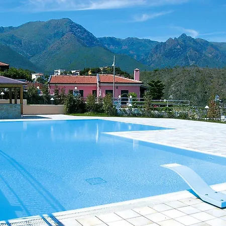 In With Pool *