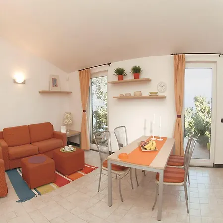 Apartmán In With Pool *