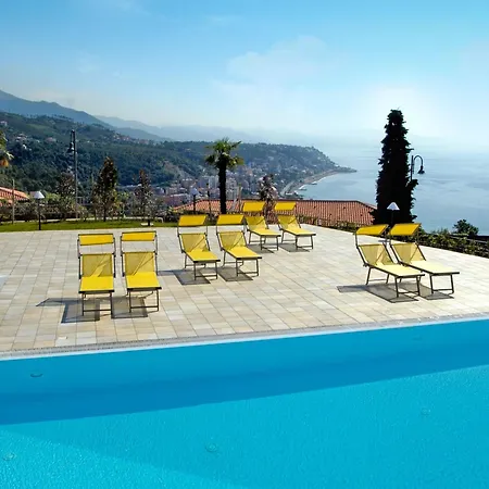 Appartement In With Pool *